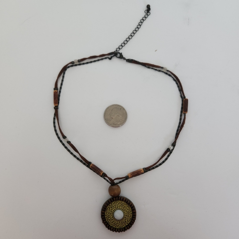 Yellow Pendant Chain Beaded Suede Necklace - Picture 8 of 9